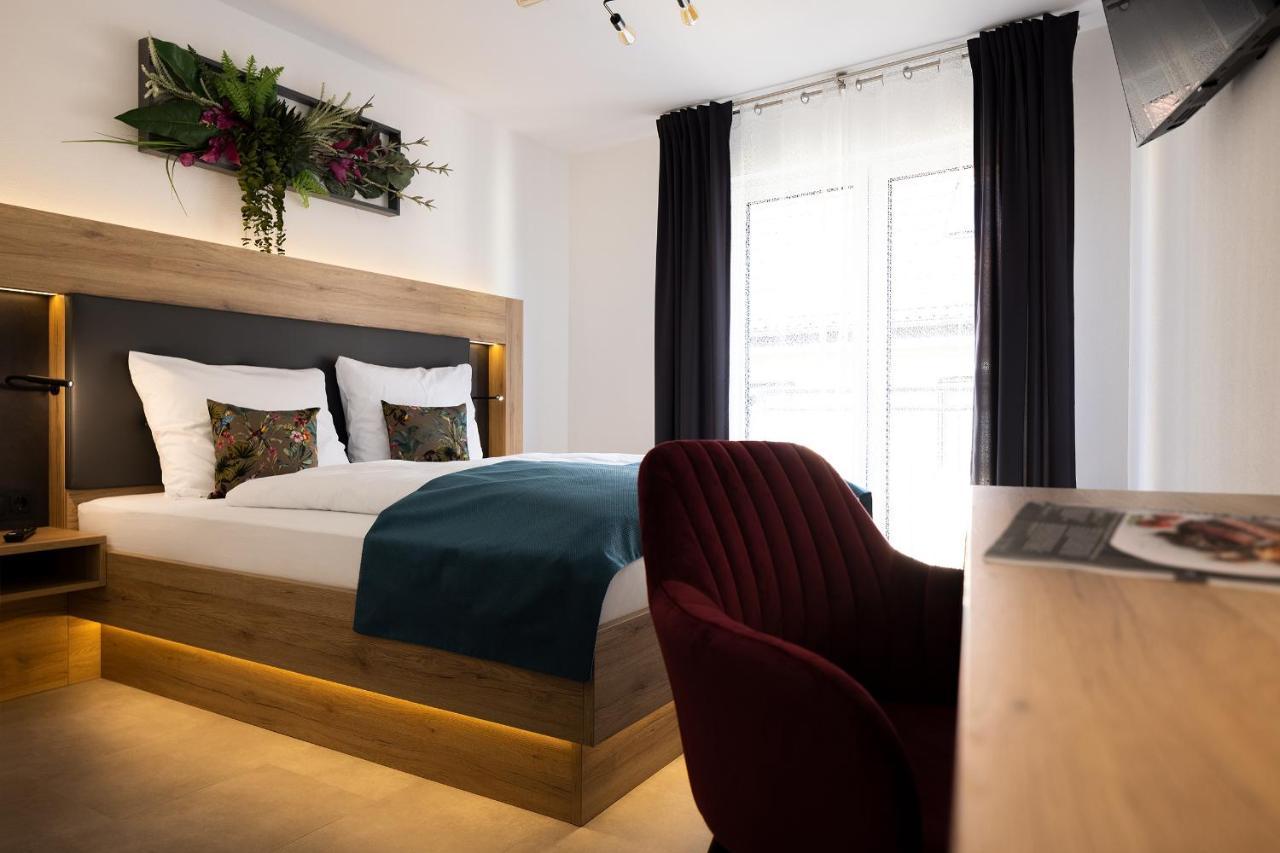 Bed And Breakfast - Homburg Am Main Экстерьер фото
