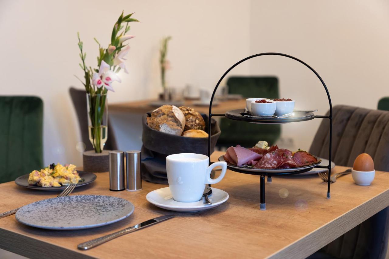 Bed And Breakfast - Homburg Am Main Экстерьер фото